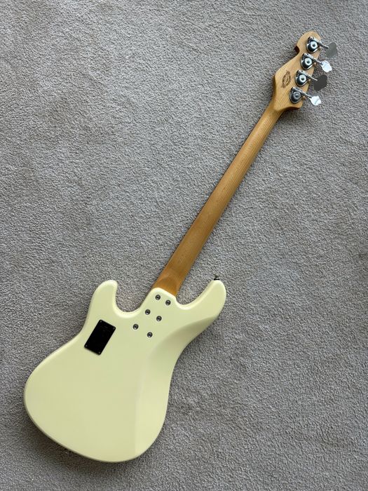 Baixo Sandberg California II VM4 RW CR HG