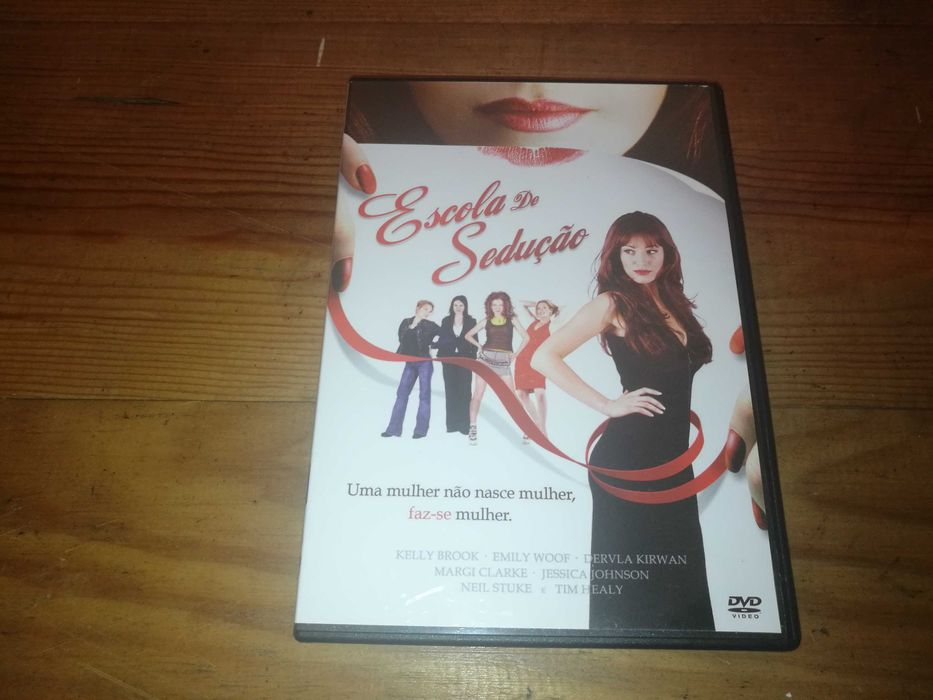 ESCOLA DE SEDUÇÃO 	DVD (legendagem em Português)