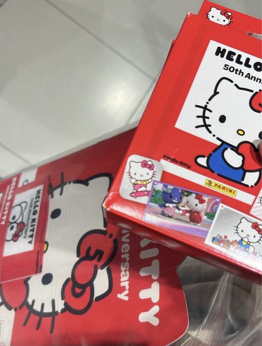 Troco cromos Hello Kitty Lisboa