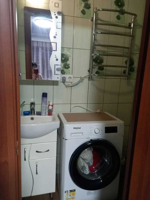 Продаж двох кімнат у гуртожитку на Монастирській горі!