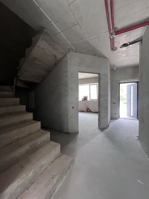 Таунхаус з газовим опаленням на Садовій — готовий до ремонту під себе!