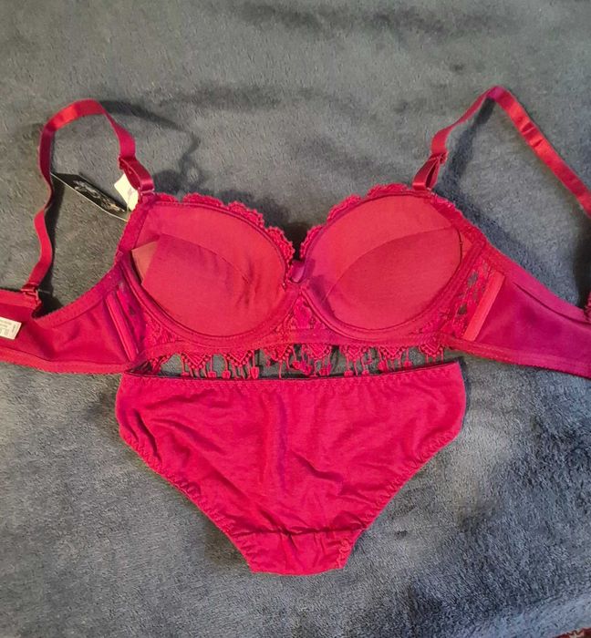 Набір білизни новий, 75В