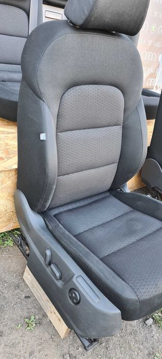 Сидіння + Карти на Skoda Superb 2 ліфтбек салон обшивки дверей