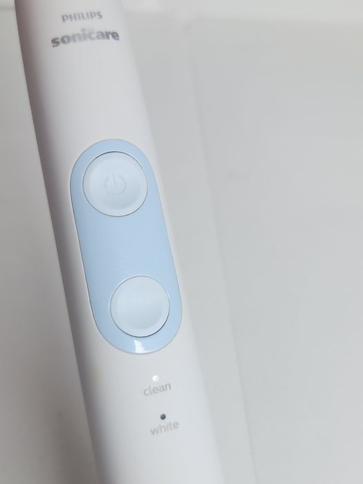 Szczoteczka Philips sonicare HX683