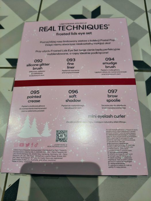 Dwa zestawy pędzli Real Techniques Nowe Hit