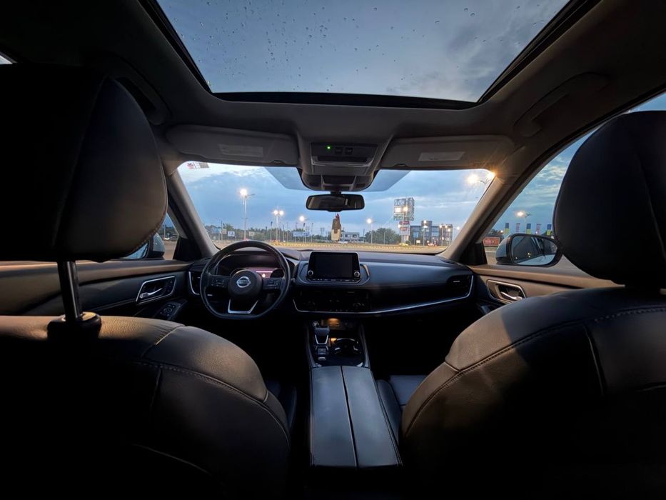 Nissan Rogue……..
