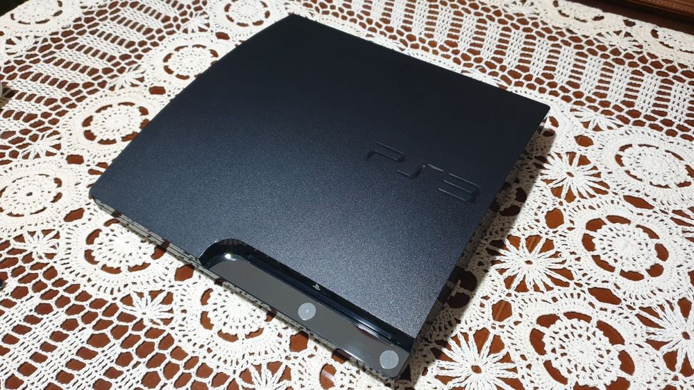 Playstation 3 z padem, ps move i kamerką