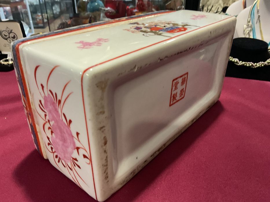Caixa joias porcelana oriental T,21x11x11 cm