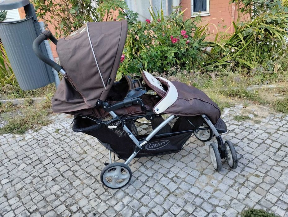 Vendo carrinho Graco gemeos