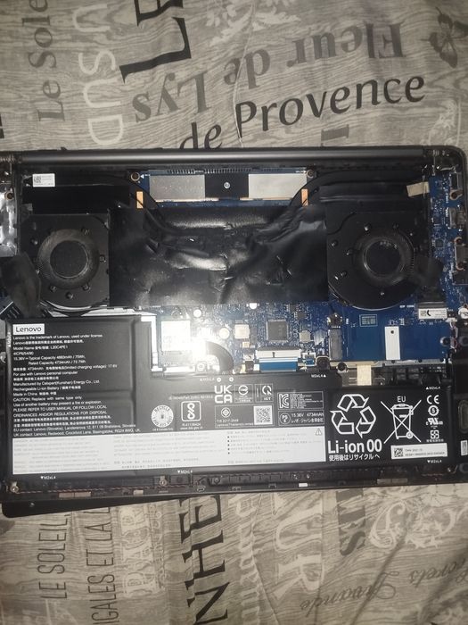 Ігровий ультрабук Lenovo IdeaPad 5 Pro 16IHU6  на запчастини або відновлення