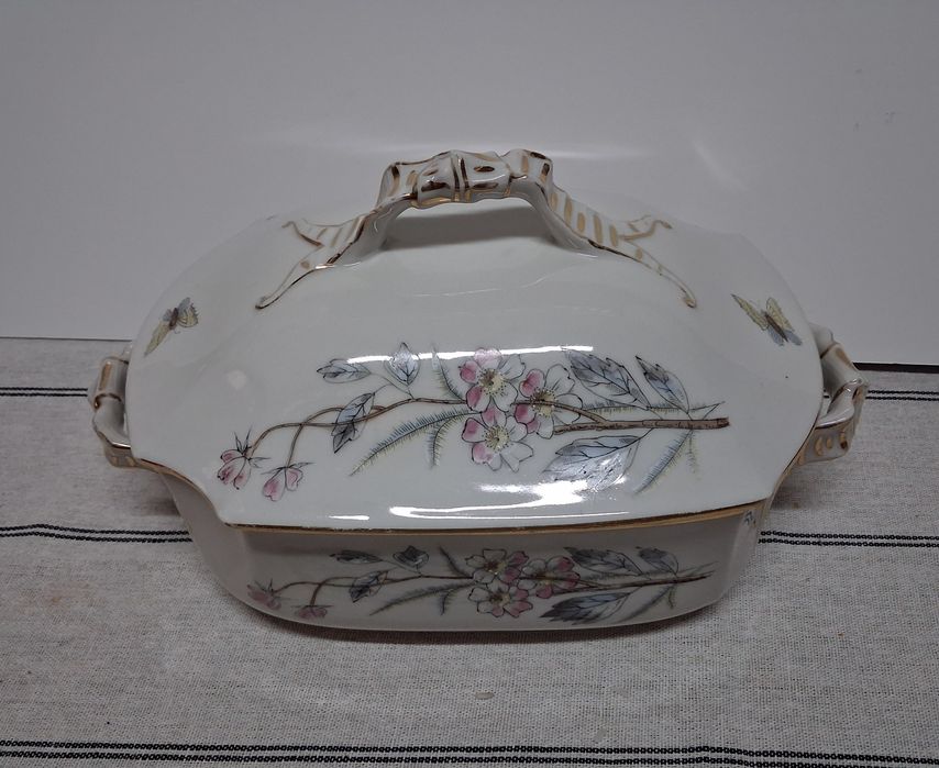 Terrina de porcelana antiga