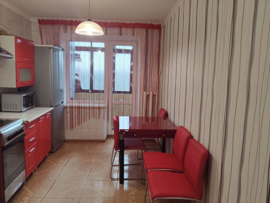 *ОРЕНДА, по вул.Космічна 124