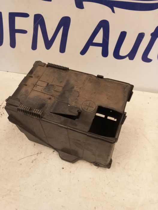Caixa / Base da Bateria Peugeot 3008 308 Partner / Citroën C4 Berlingo - 9663615580