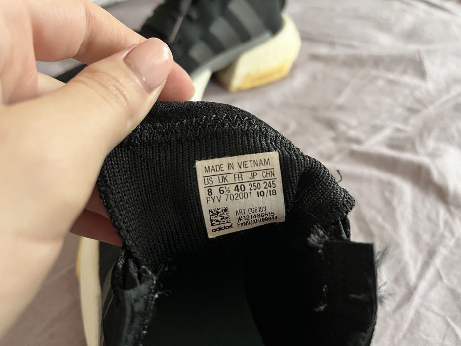 Кросівки adidas жіночі