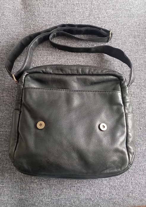 Bolsa tiracolo em pele marca Active Camel