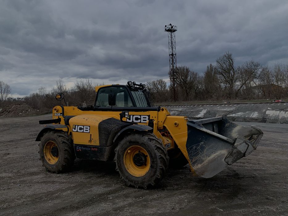 Щебінь, пісок, камінь бутовий. Послуги спецтехніки