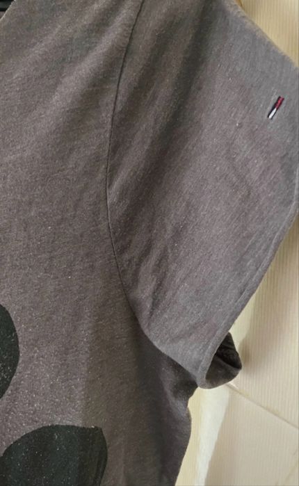 Tshirt Tommy Denim L cinzenta com Mickey a preto