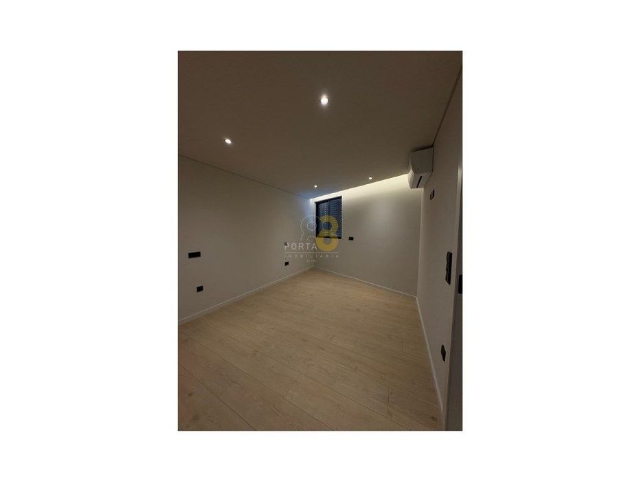 T1 com terraço de 20,44m2 em Gondomar