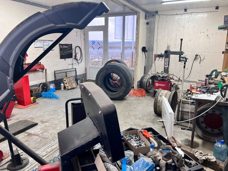 Продам легковий та грузовий TIR шиномонтаж Київ - Одеса