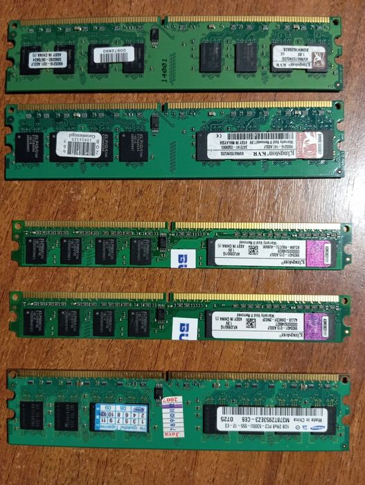 Оперативна пам’ять DDR2,кілька шт.