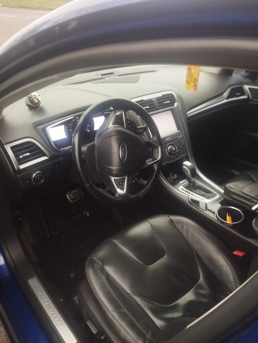 Продам форд фьюжен титаниум