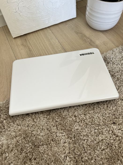 Toshiba Satellite C75 branco