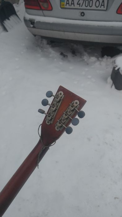 Балалайка , какая я не знаю.