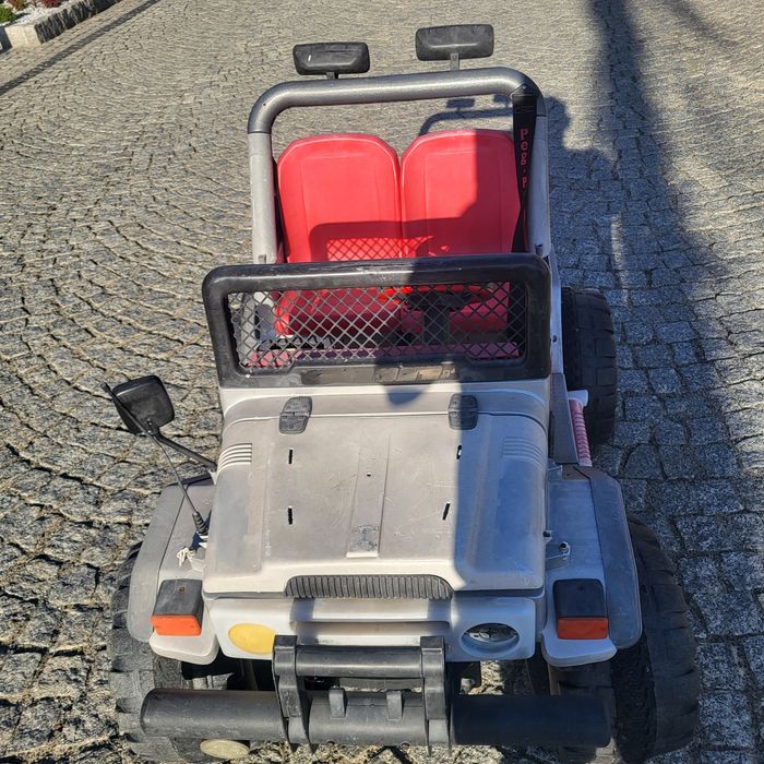 Samochód dla dzieci peg perego