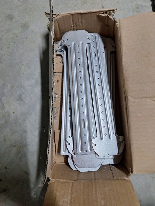 Wieszaki, łączniki itp do g-k