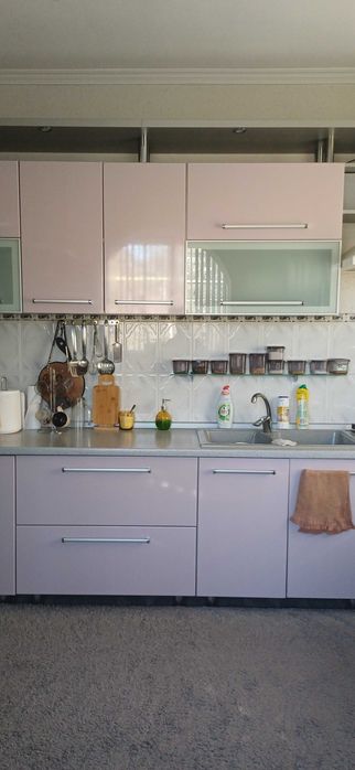Срочно продается дом расположенный в 10 км от Кишинева, Молдова
