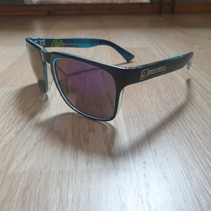 Quiksilver okulary przeciwsłoneczne kolorowa oprawka