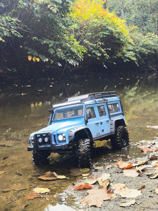 RC Land Rover Defender crawler 1/8 grande