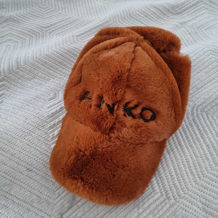 Czapka futrzana PINKO