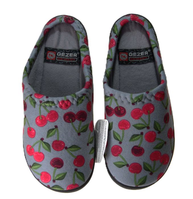 Wygodne kapcie damskie firmy Gezer ,kolor szary, wzór wiśnie rozm. 38