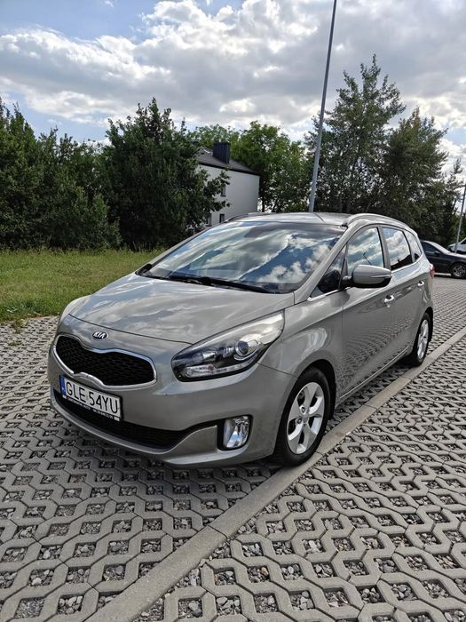 Kia Carens
