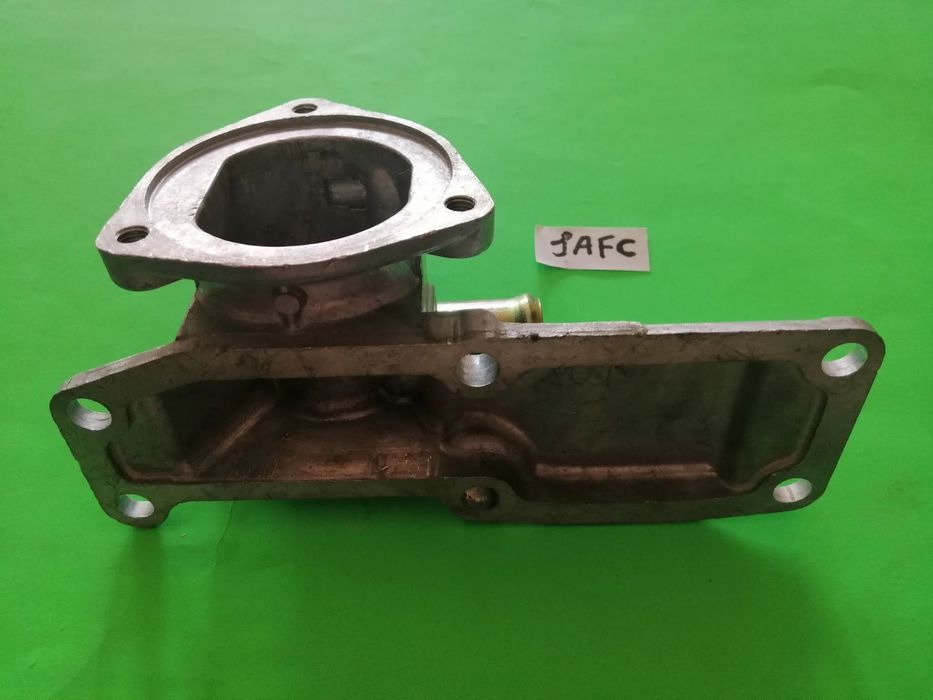 Falange caixa do termostato Isuzu NKR55 3.3 4BC2