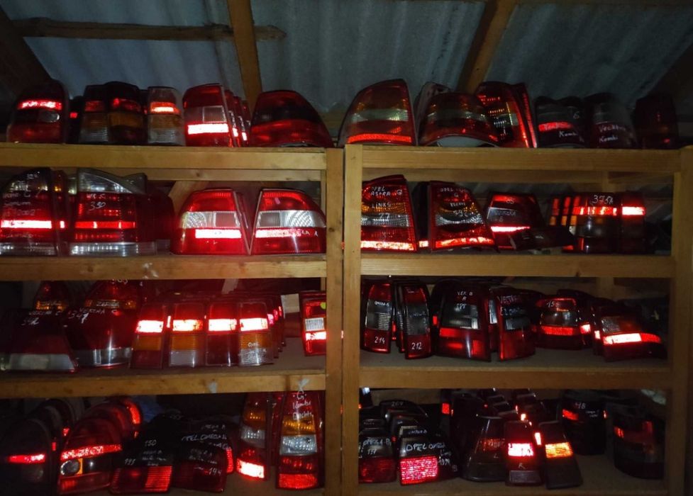 Задние стопы, ліхтар зад. фары перед.. Ford mondeo scorpio, sierra ope