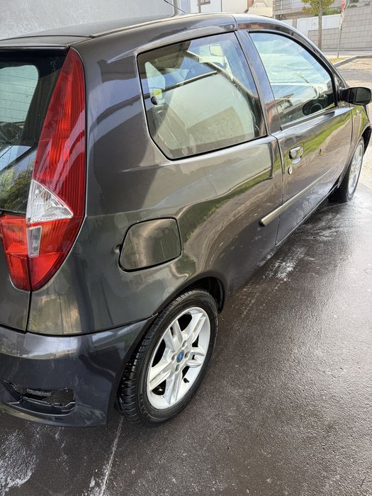 Fiat Punto 1.3 JTD Multijet — photo 4