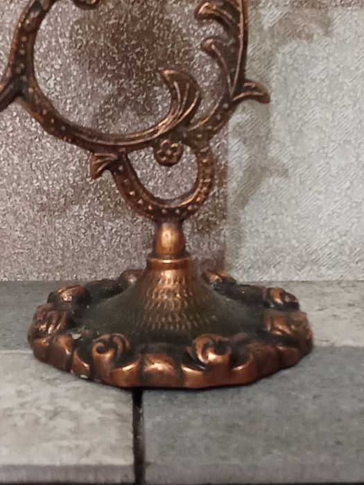 Подсвечник на две свечи бронза