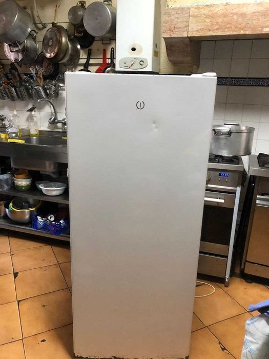Figorifero Indesit seminovo