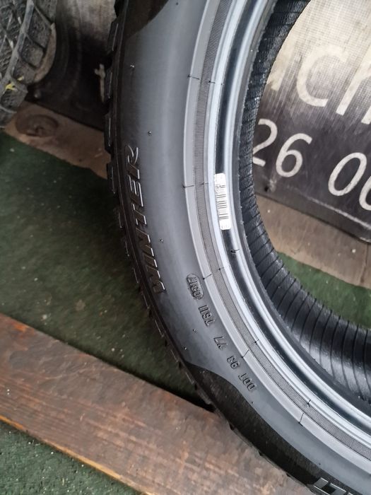 Opony zimowe 225/50/18 Pirelli  Ranflat Para
