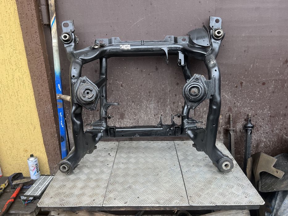 Передний подрамник мерседес мл 164 mercedes w164 ml