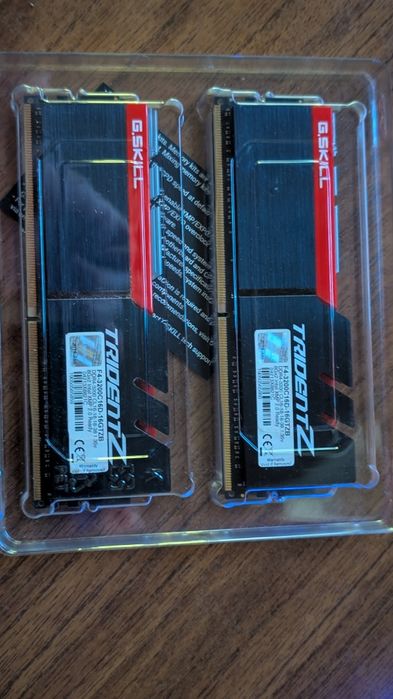 Оперативна пам'ять DDR4 G'skill trident Z 3200 mhz 2x8