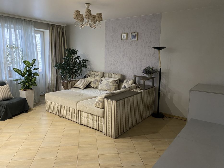 Квартира-студія подобово