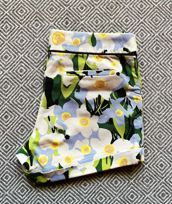 Kolorowe spodenki Massimo Dutti, spodenki w kwiaty