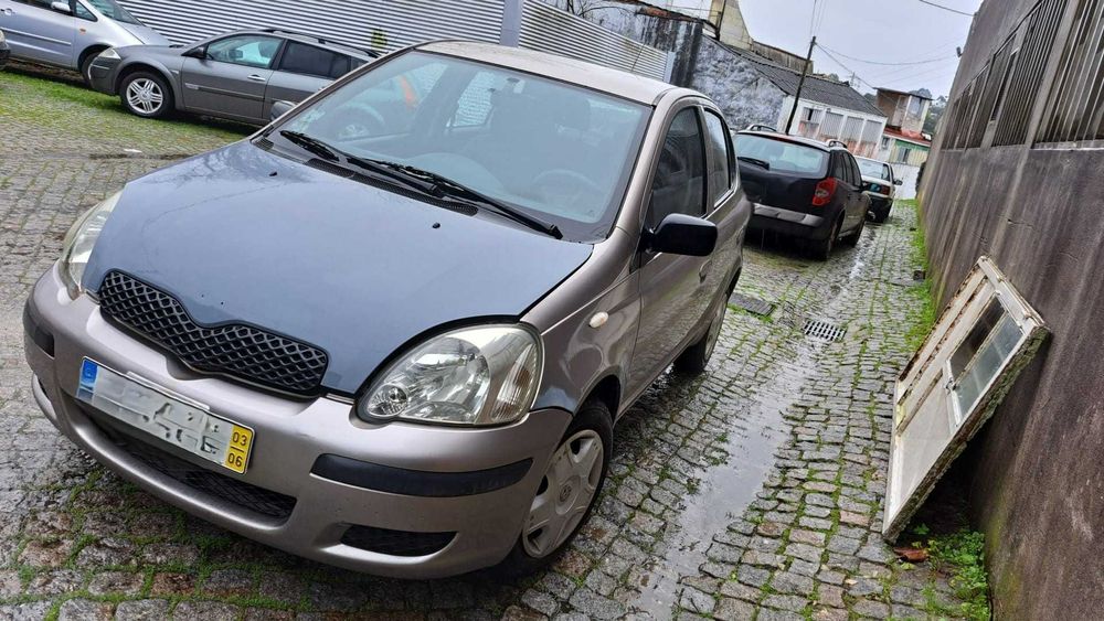 Toyota Yaris 5 portas