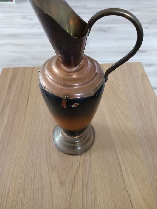 Dzbanek drewniano-miedziany