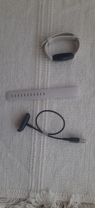Garmin Instinct Solar + Fitbit Inspire 2