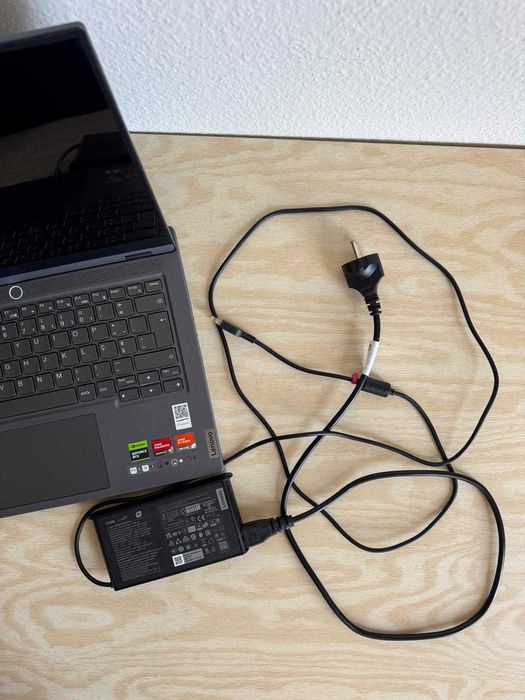 Portátil Lenovo Legion Slim 5 (32GB RAM, Ryzen 7, RTX 4060, OLED)
