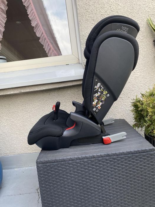 Fotelik samochodowy z ISOFIX Britax Römer (XP-PAD)